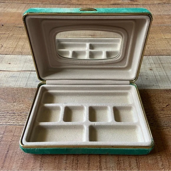 Vintage Velvet Mirrored Jewelry Box - Picture 2 of 8